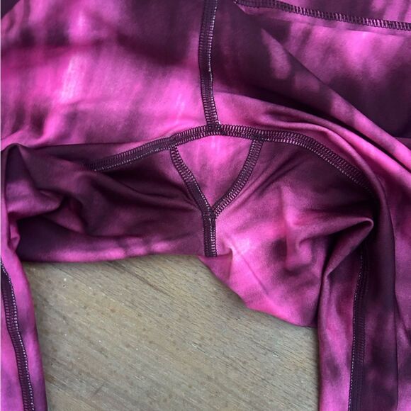 Under Armour Women’s Compression Leggings - Picture 6 of 7